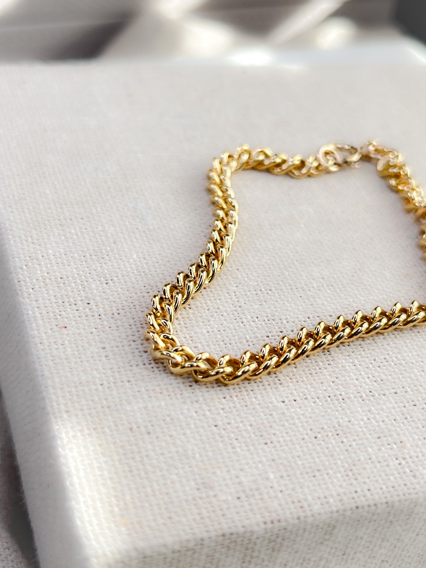 Gold vermeil Chunky Curb Chain Bracelet
