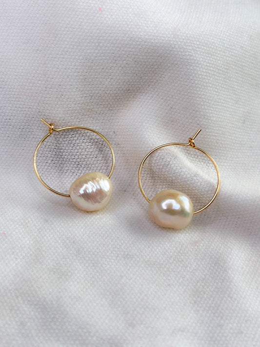 SAMPLE SALE - Gold Vermeil Threaded Freshwater Pearl Hoop Earrings