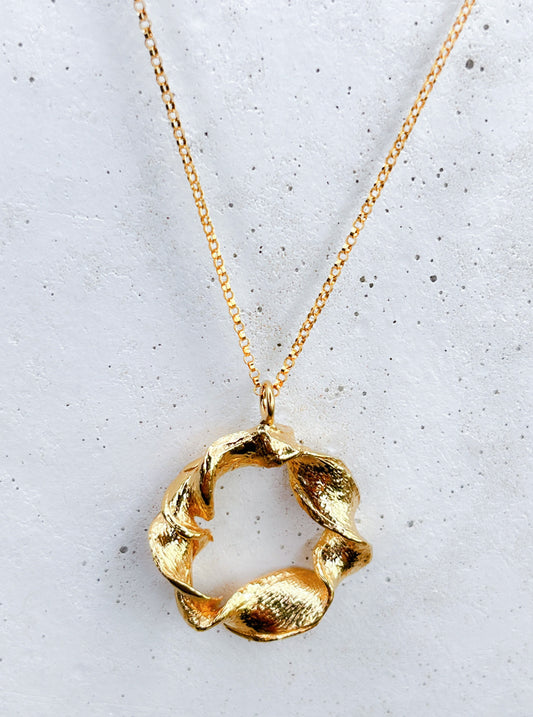 Gold Vermeil Flow Twist Pendant Necklace