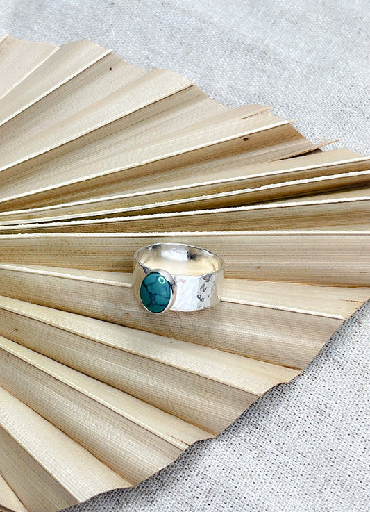 Size Q/R - Sterling Silver Turquoise Stone Hammered Band Ring
